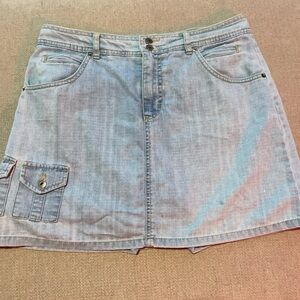 Gloria Vanderbilt Lightwash Skort